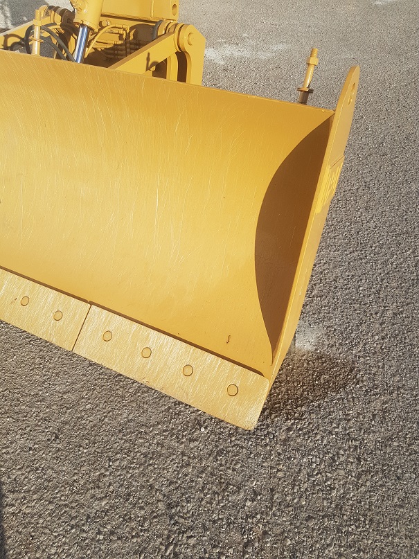 Lamina CATERPILLAR (2)