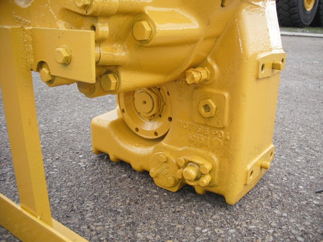 joao_martins_VOLVO_transfer_case_dumper (6)