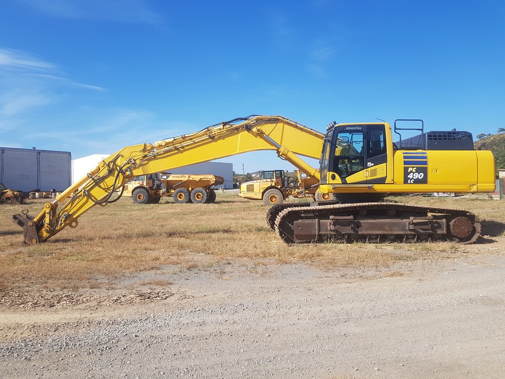 KOMATSU PC490LC-10 (1)