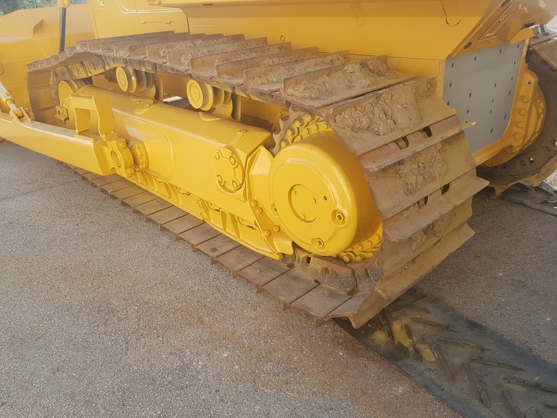 KOMATSU D65EX-15 (13)