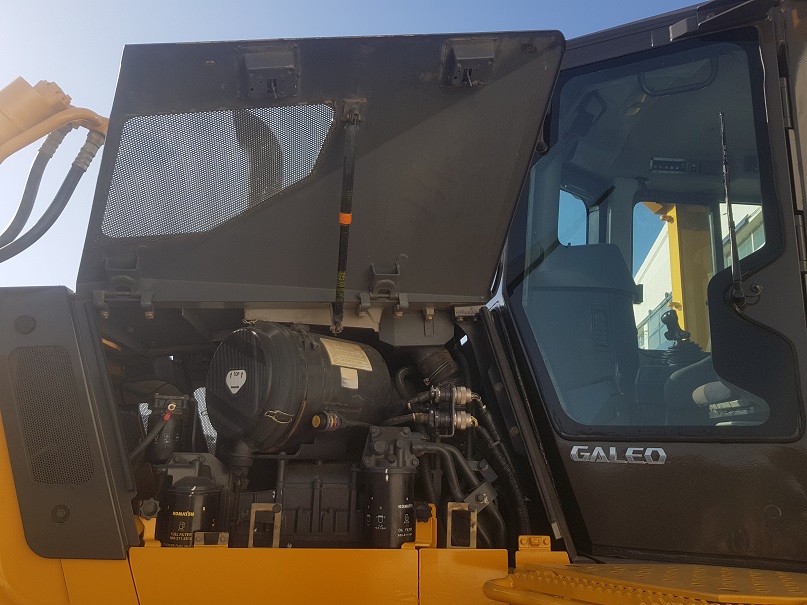 KOMATSU D65EX-15 (7)